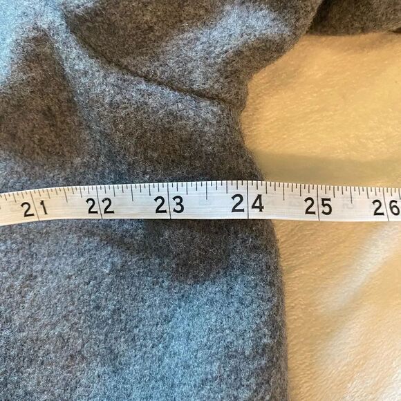 Lakeland Men's Classic Gray Wool Over Coat Sz 44 - Picture 12 of 14